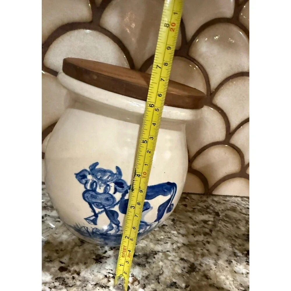 Casey Pottery Marshal Texas Jar w/ lid 6”Tall Vintage